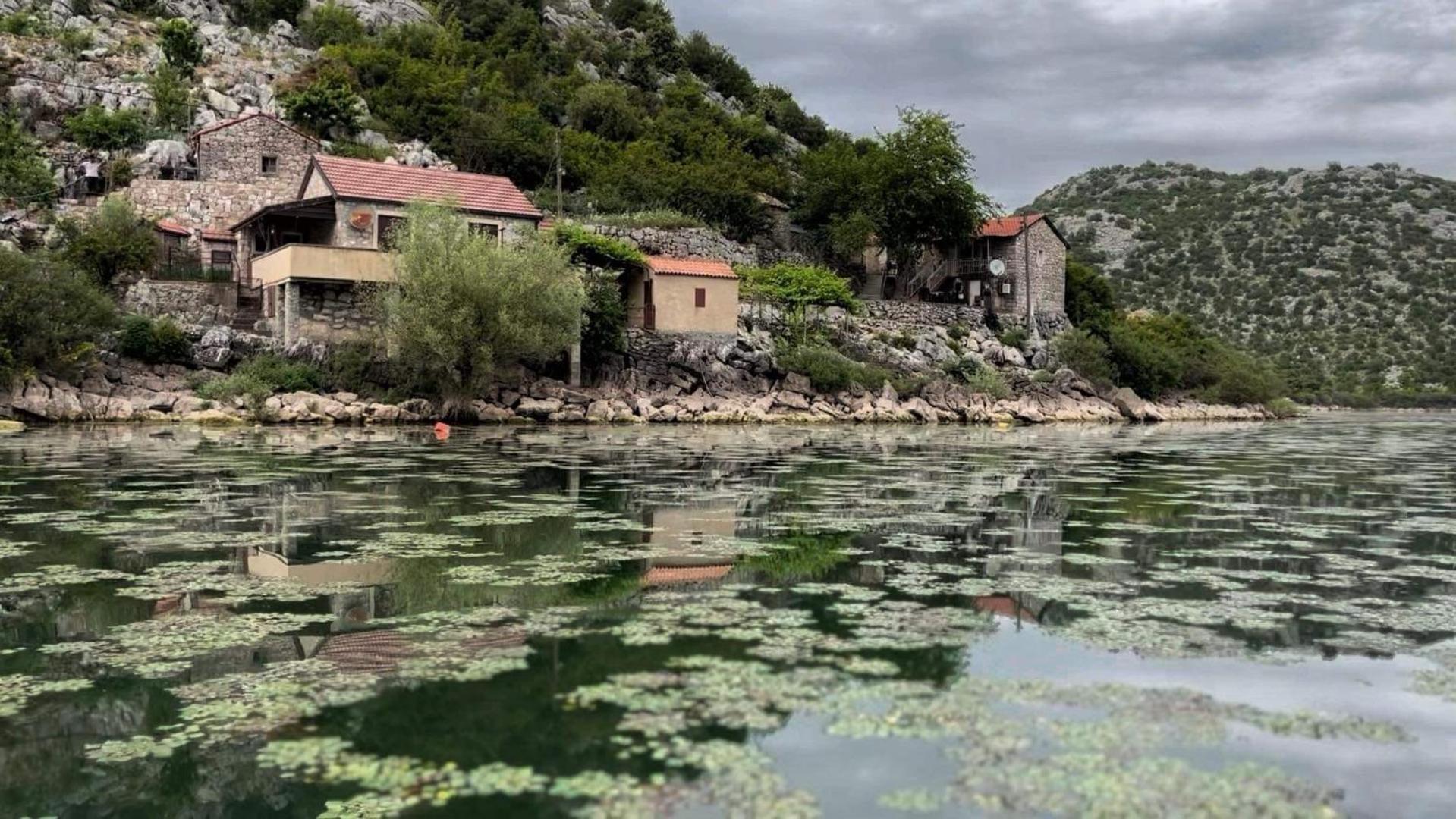 Lakeview Apartments Jolicic فيربازار المظهر الخارجي الصورة